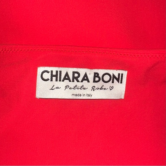 Chiara Boni Red Plunging Neckline Long Sleeve Fitted Dress - Picture 4 of 4